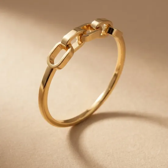 Paperclip Link Ring in Solid Yellow Gold